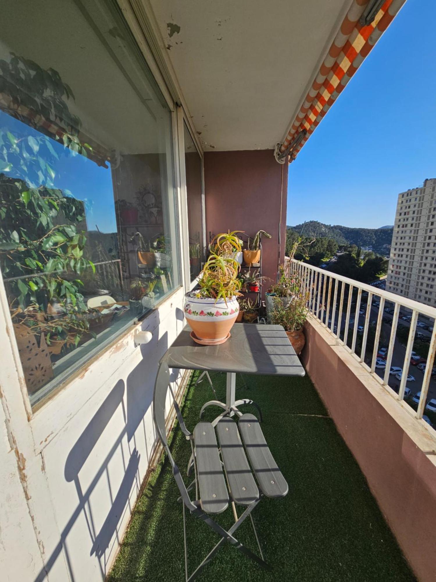 Magnifique T3 Vue Stade Velodrome Calanques Apartment Marseille
